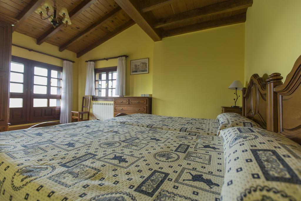 Casas Rurales Playa De Guadamia Llames de Pria ภายนอก รูปภาพ