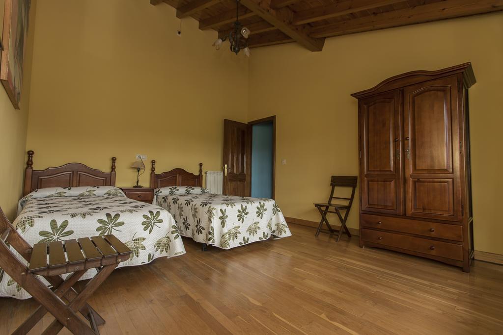Casas Rurales Playa De Guadamia Llames de Pria ภายนอก รูปภาพ