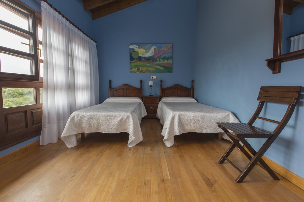 Casas Rurales Playa De Guadamia Llames de Pria ภายนอก รูปภาพ