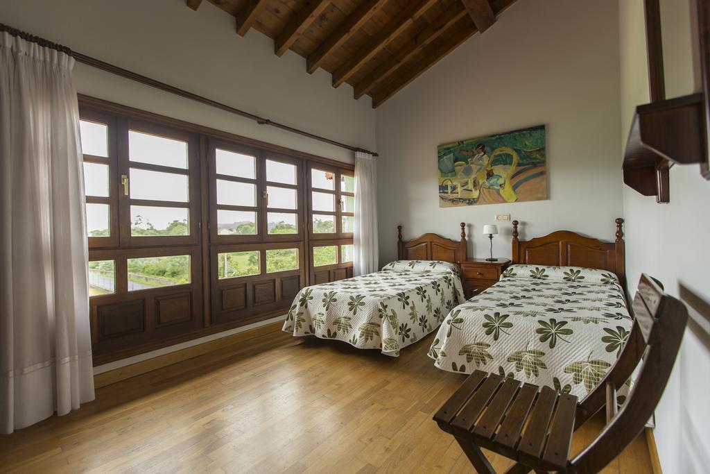 Casas Rurales Playa De Guadamia Llames de Pria ภายนอก รูปภาพ