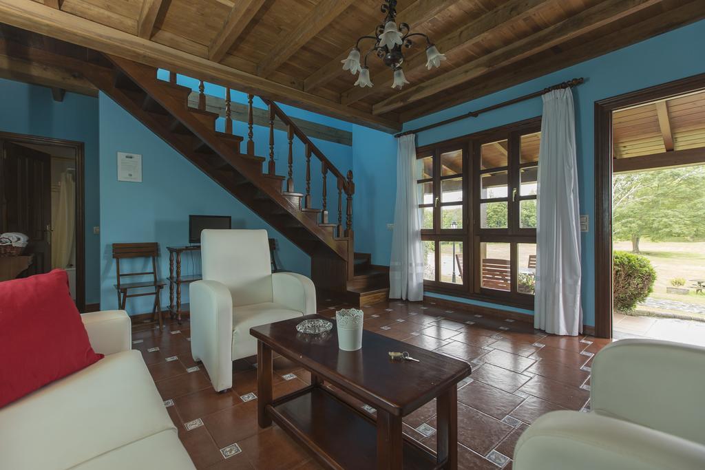 Casas Rurales Playa De Guadamia Llames de Pria ภายนอก รูปภาพ