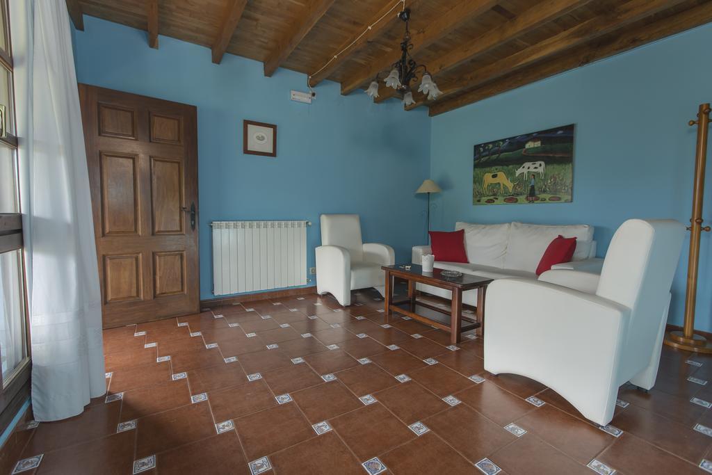 Casas Rurales Playa De Guadamia Llames de Pria ภายนอก รูปภาพ