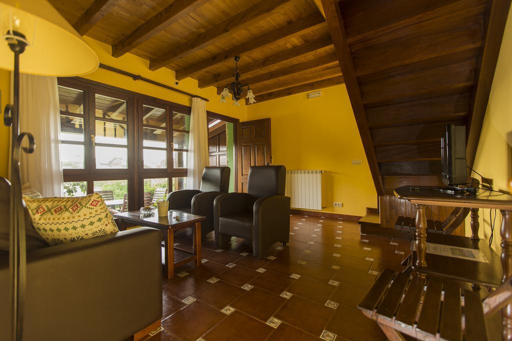 Casas Rurales Playa De Guadamia Llames de Pria ภายนอก รูปภาพ
